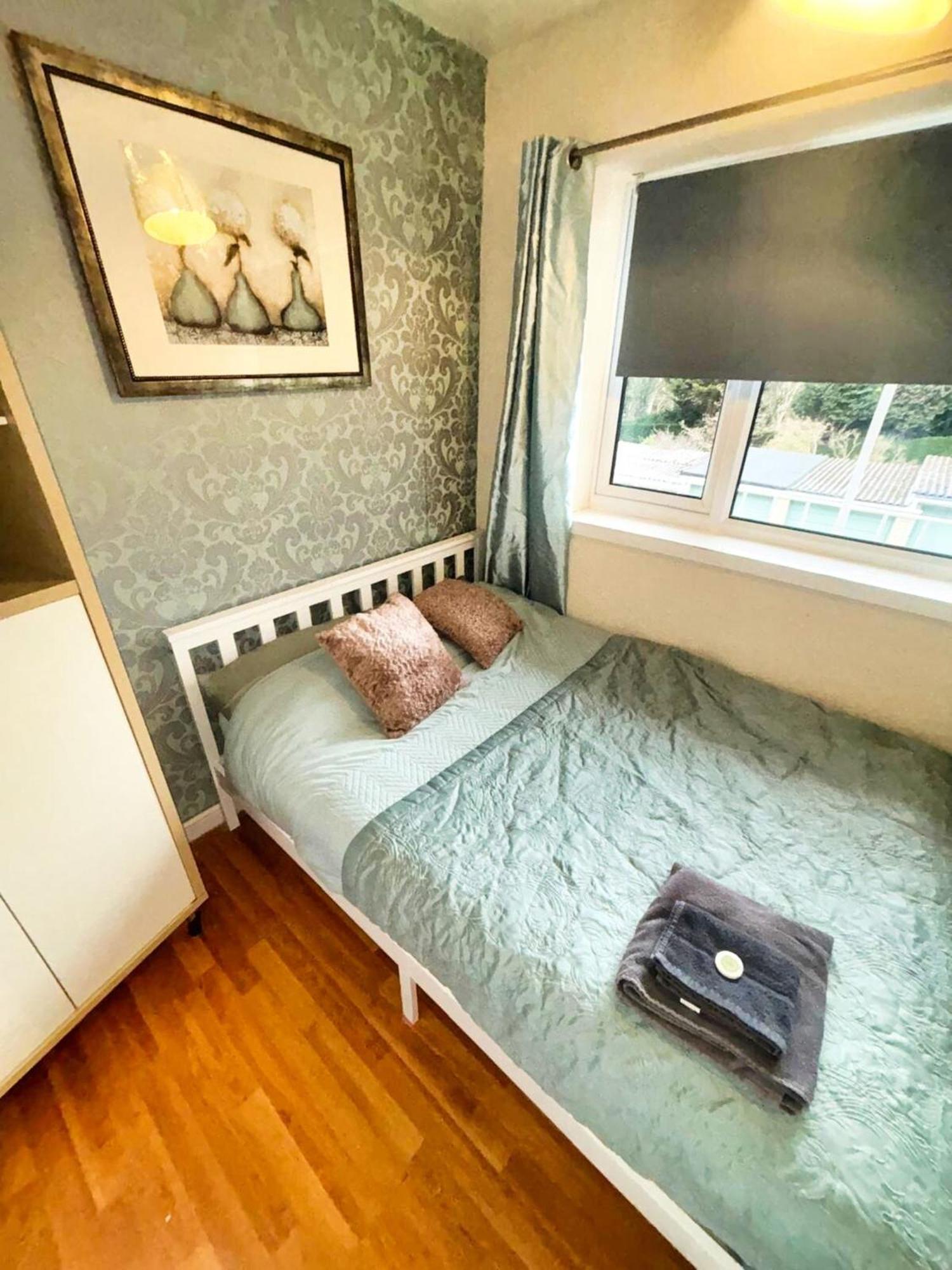 Doncaster - Boswell - Large Balcony Apartment - 2 Double Beds - 2 Bedrooms - Close To Town & Racecourse - Off Street Parking 2 Cars - Fast Wifi Экстерьер фото